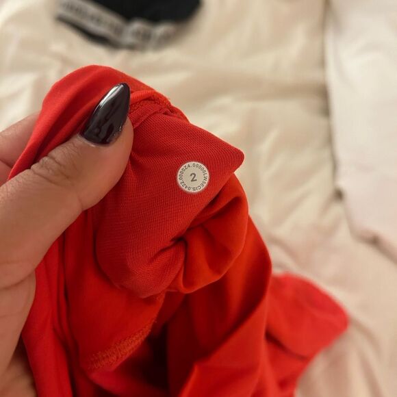 Lululemon Carnation Red Align Leggings Size 2 - Picture 3 of 5